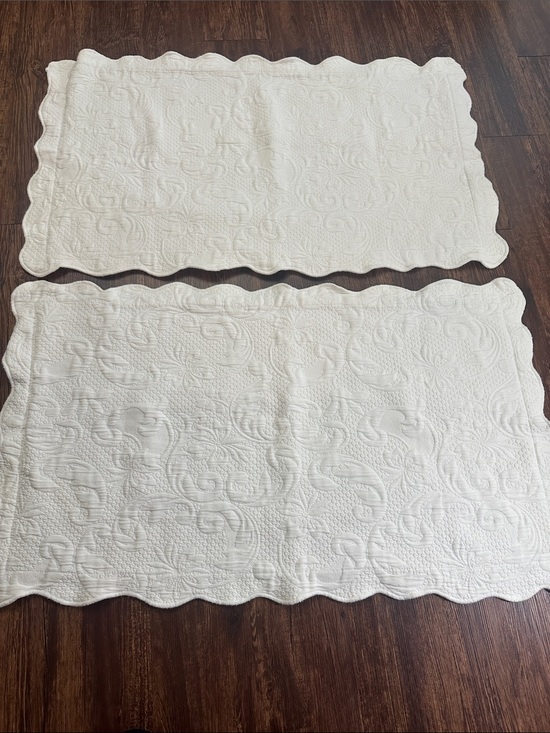 COLCHAS S DOMINGOS Other - Vintage Matelassé King Pillow Shams Ivory set of 2 COLCHAS S DOMINGOS